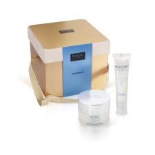 Ontdek de anti-verouderingskracht van de Selvert Splendour Giftbox. Hydrateer, verstevig en verminder rimpels met de krachtige formules van hyaluronzuur en vitamine B3.